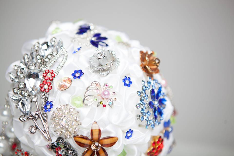 Family brooch bouquet