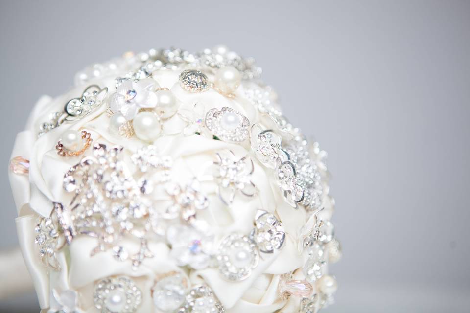 Crystal brooch bouquet