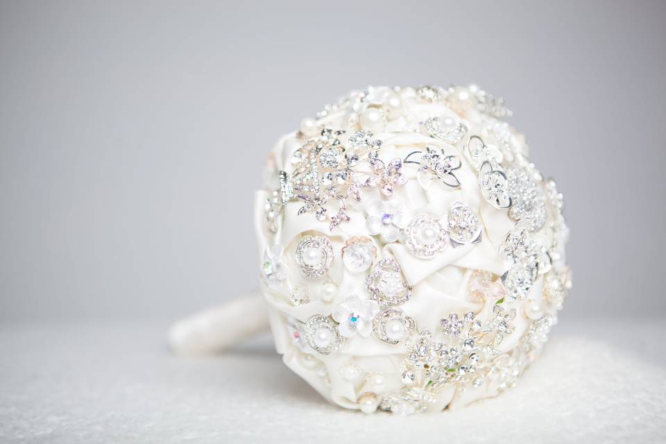 Crystal brooch bouquet