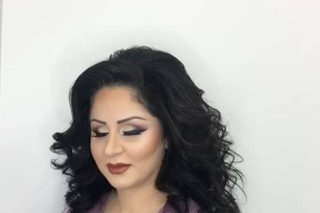 Hairstyle amd makeup