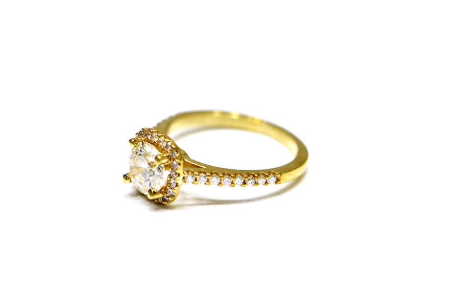 Yellow Gold Halo