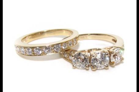 3-Stone Yellow Gold Set