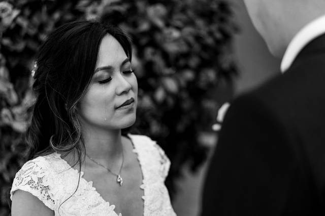Vancouver Bride crying
