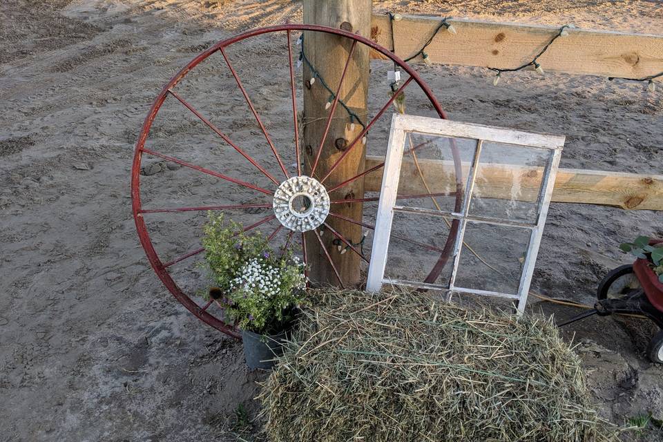 Pastoral decor