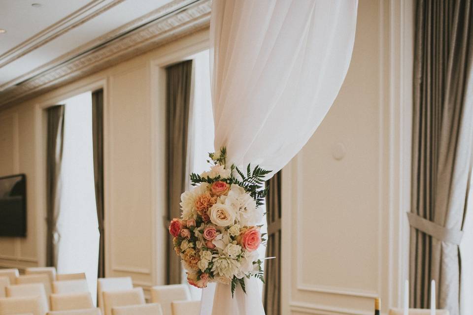 Chuppah flowers