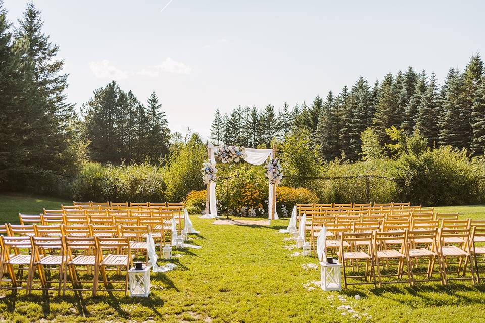 Pond Side Ceremony Site