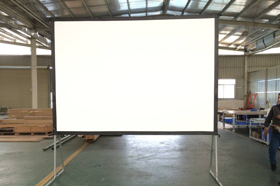 Projectors and screens