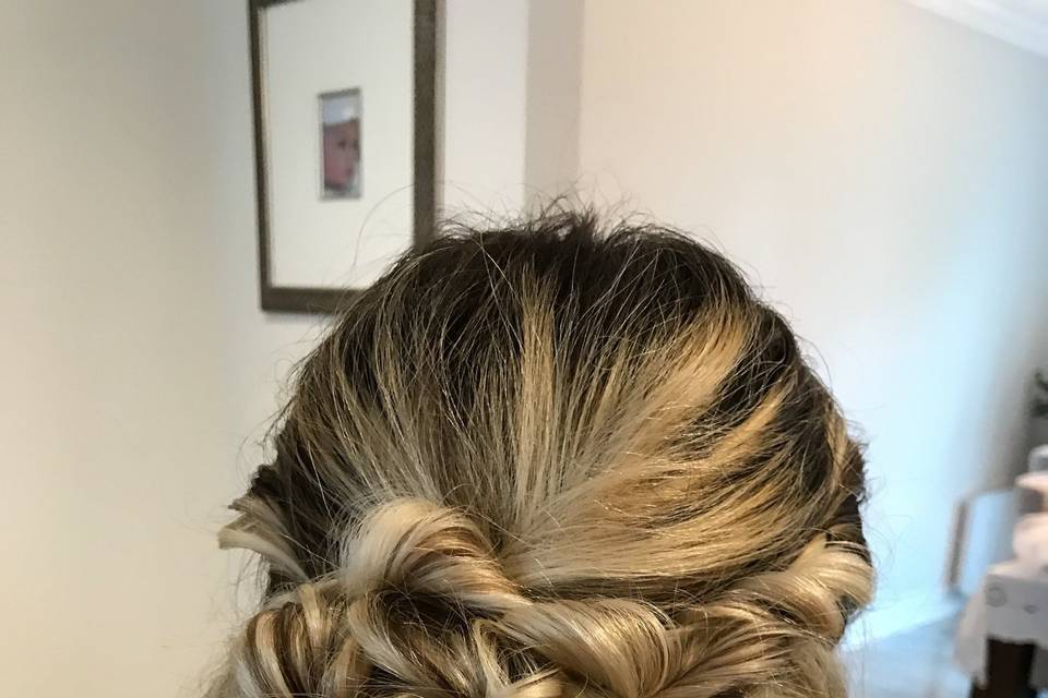 Bridesmaid hair