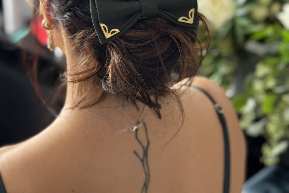 Groomswoman