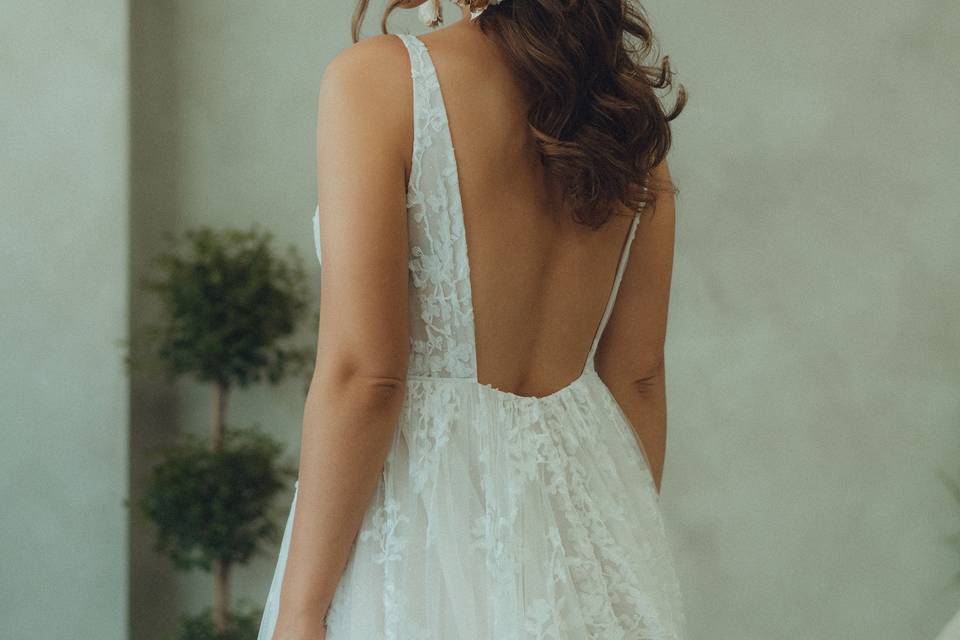 Backless look