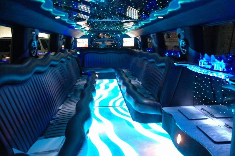 Evolve Limousine