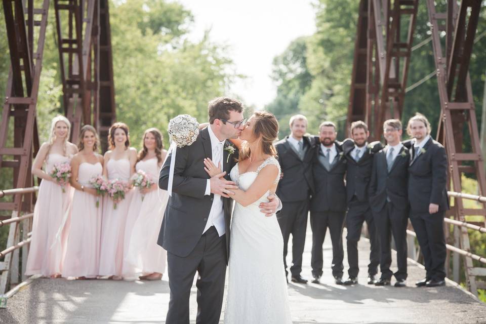 Rural wedding party portraits