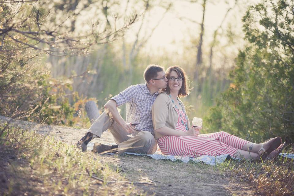 Picnic engagement photography