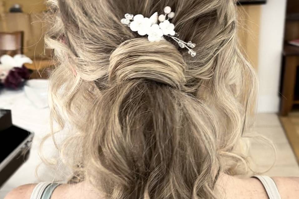 Bridesmaid hair