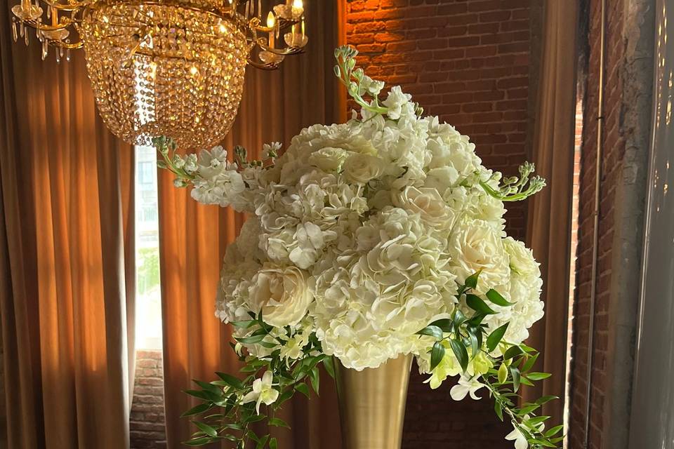 Tall centerpiece