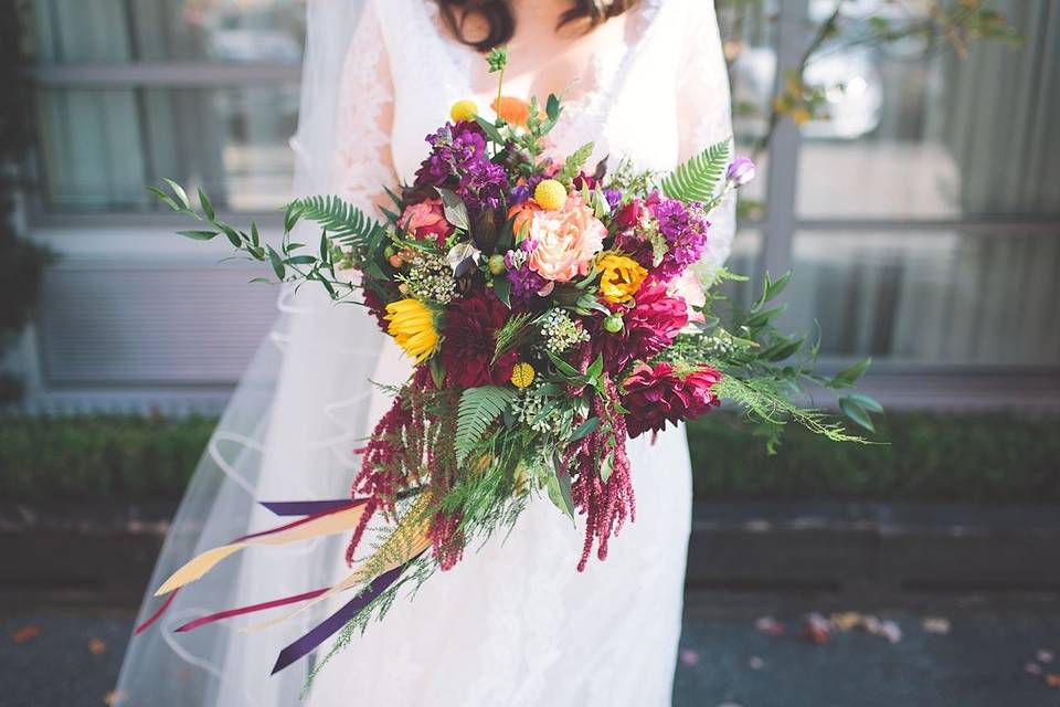 Wild bridal bouquet