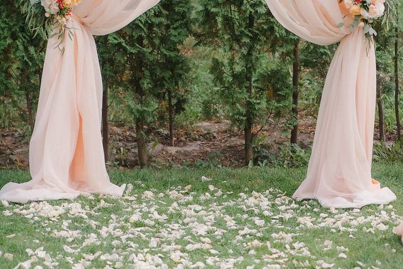 Wooden Arch Decor