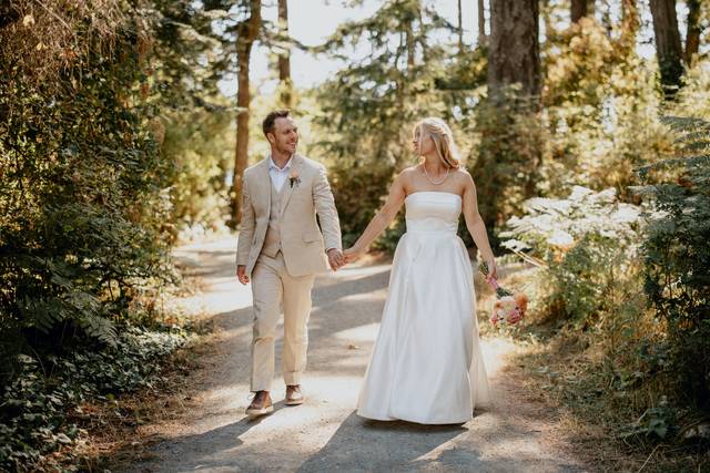 Third Wheel Wedding Co