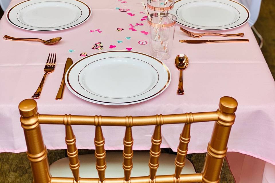 Pink tablescape