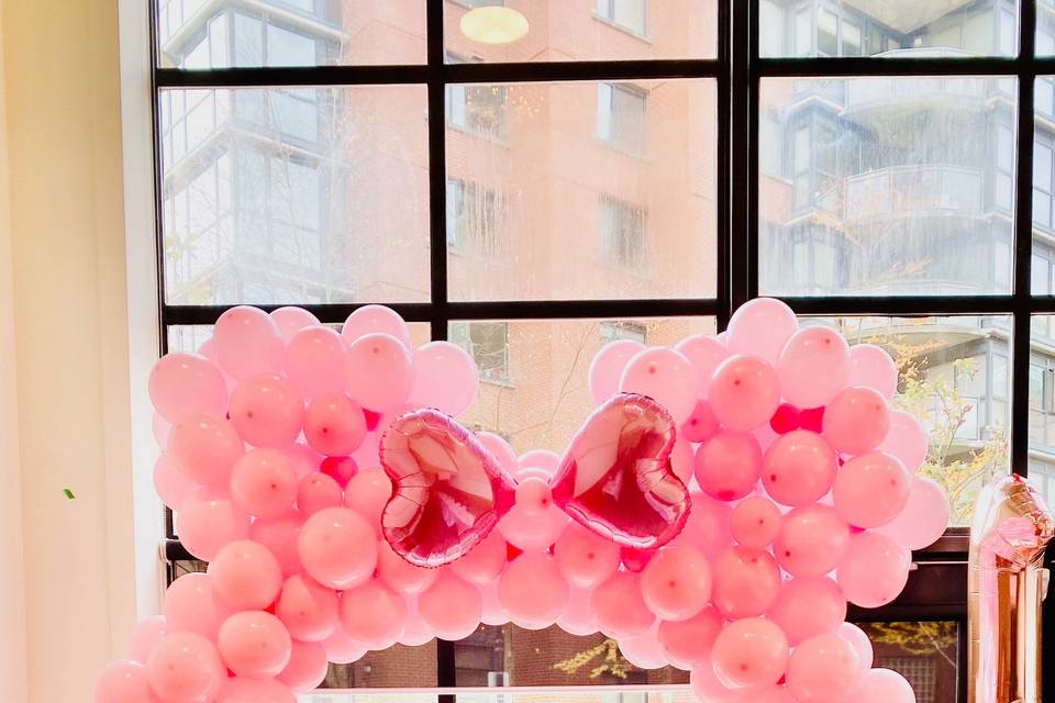 Balloon garland