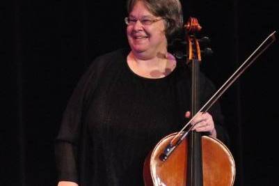 Cellist Susan Naccache