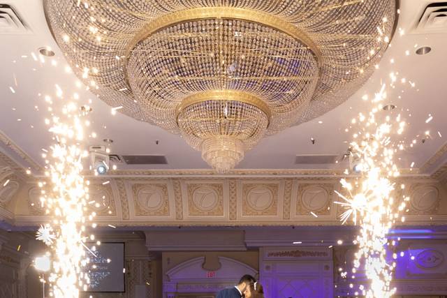 Amazing Sparks at the wedding!
