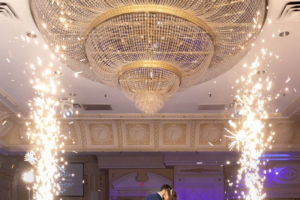 Amazing Sparks at the wedding!