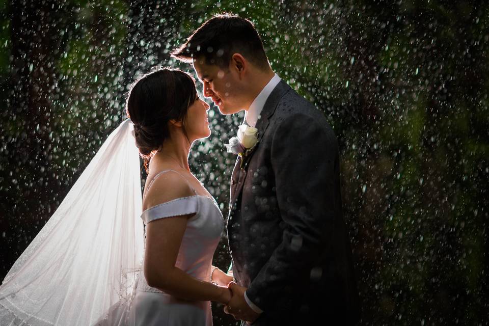 Wedding photo in the rain