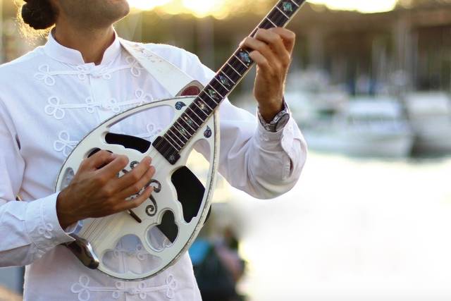 Serkan Sogukpinar - Bouzouki