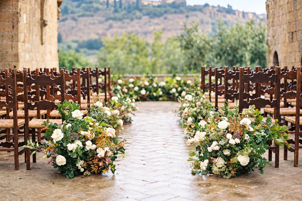 Aisle Ground Floral