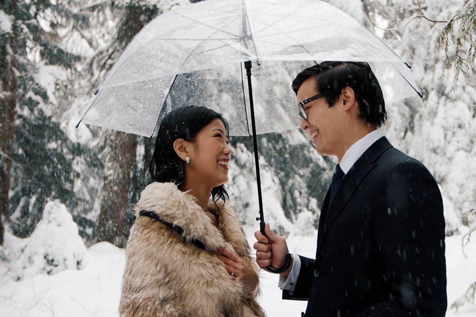 Snowy BoqWedding Engagement