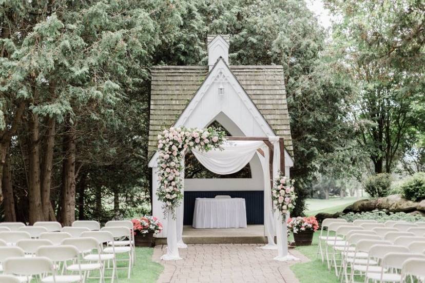 Floral arch