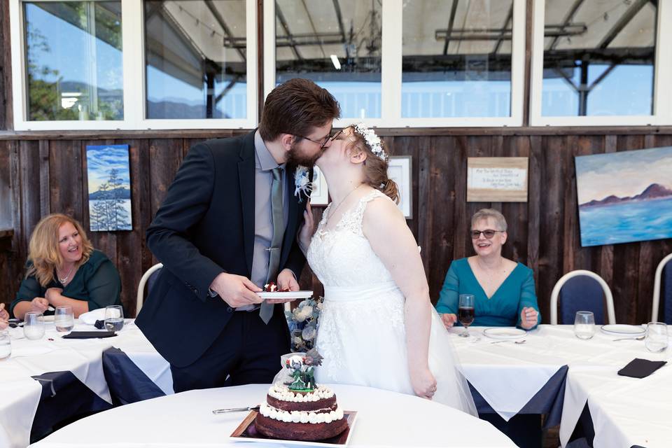 Cake Kiss
