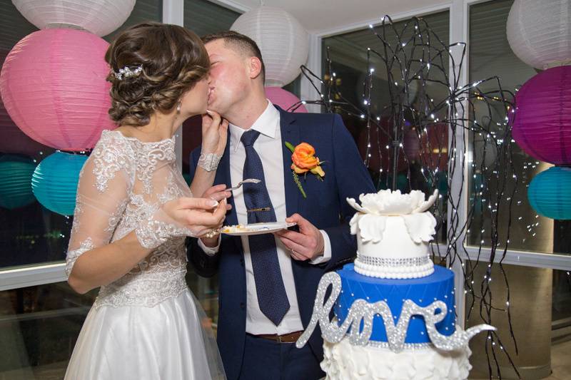 Cake Kiss