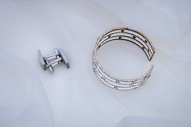 Wedding ring and bracelet set