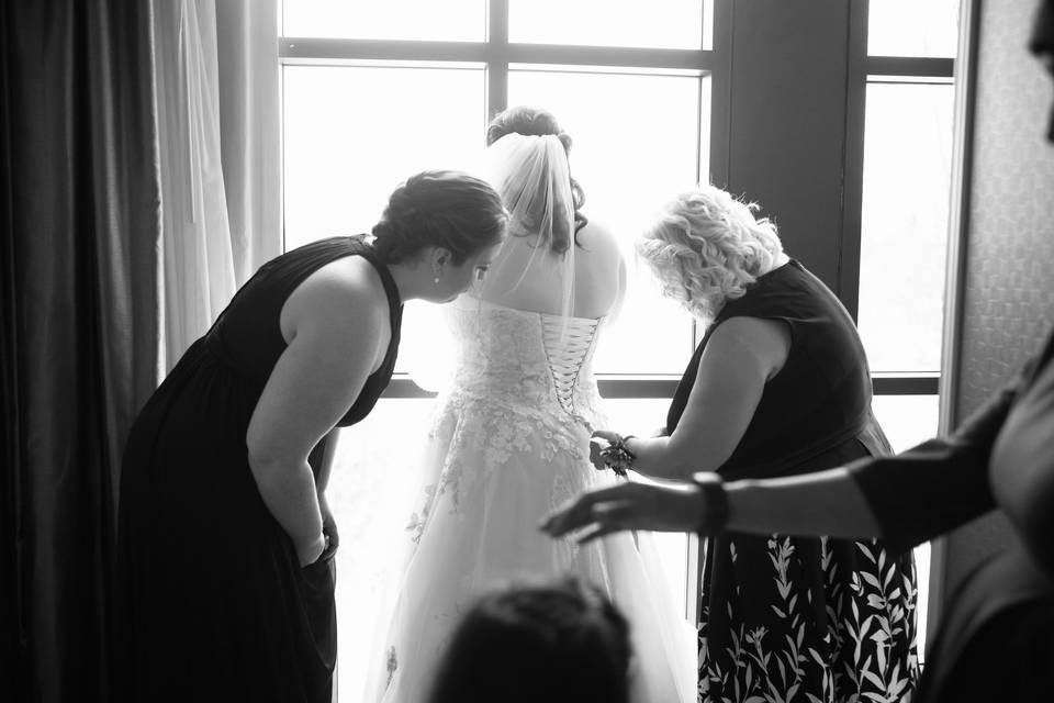 Getting Ready with the Bride