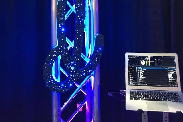 Baseline DJ & Photo Booth Services