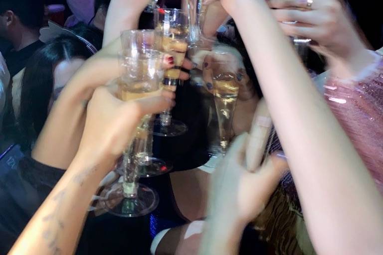 M + R party