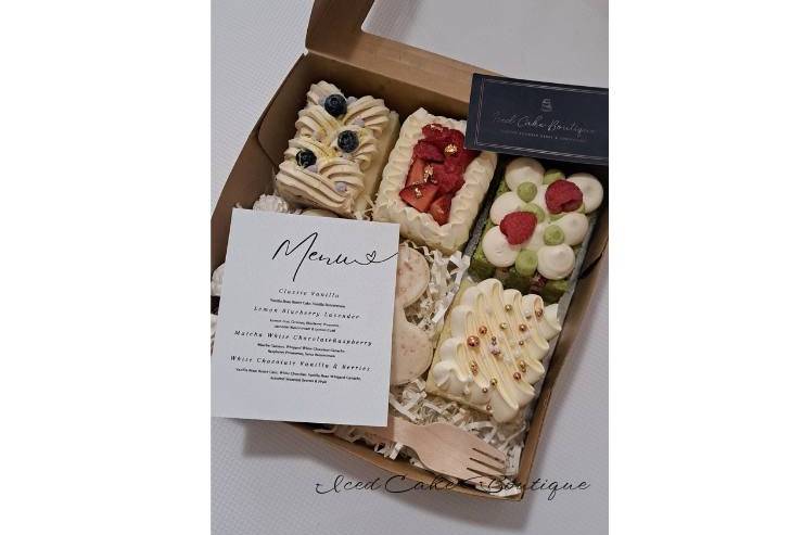 Cake Tasting Box