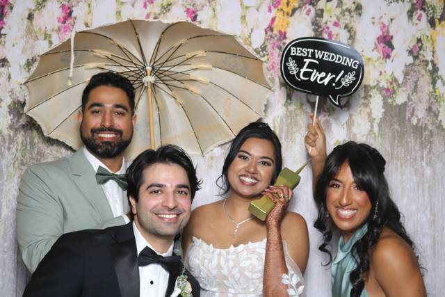 Wedding Photo Booths