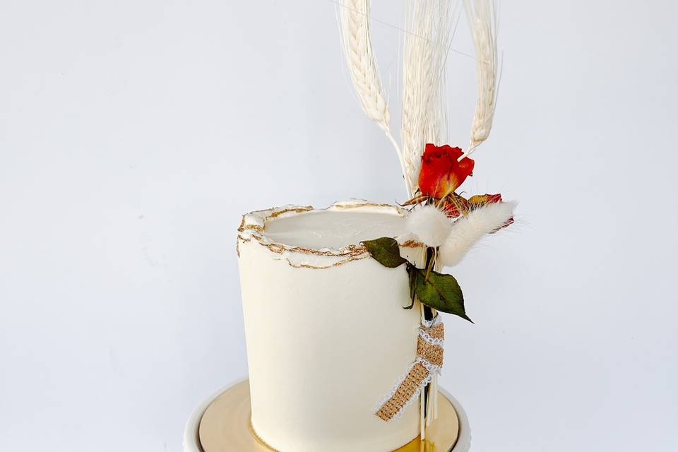 Buttercream & dried florals