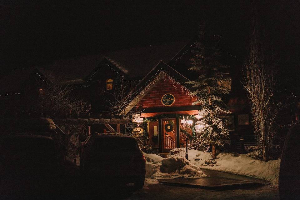 A Bear and Bison Canadian Country Inn