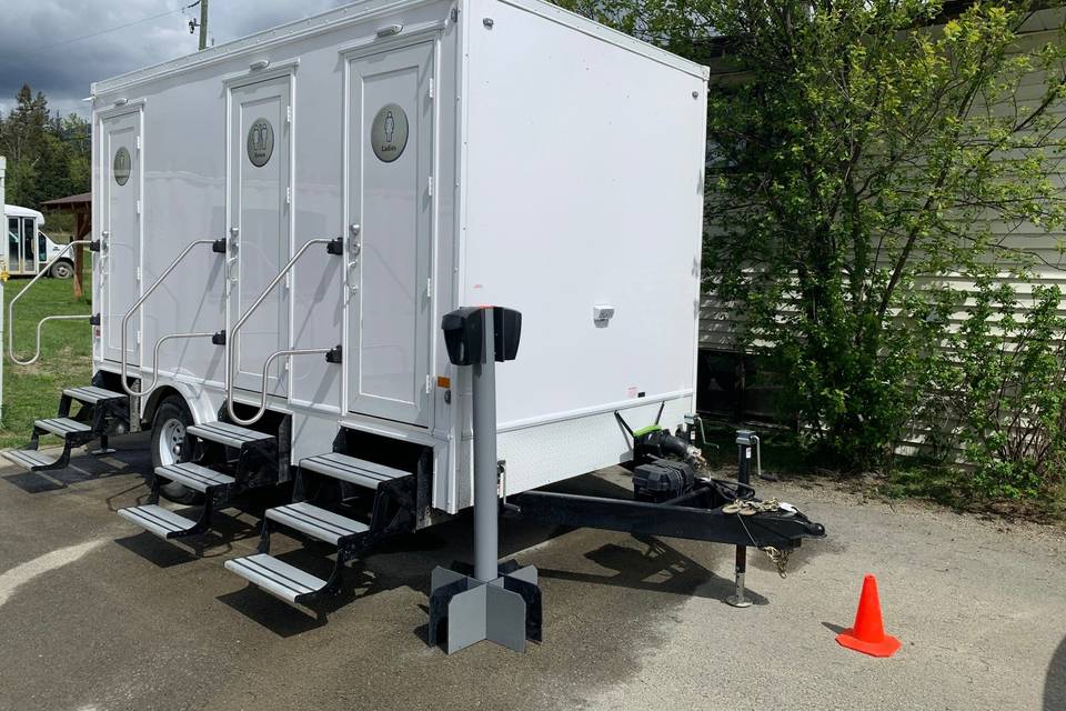 The Lux Loo - Luxury Mobile Restrooms
