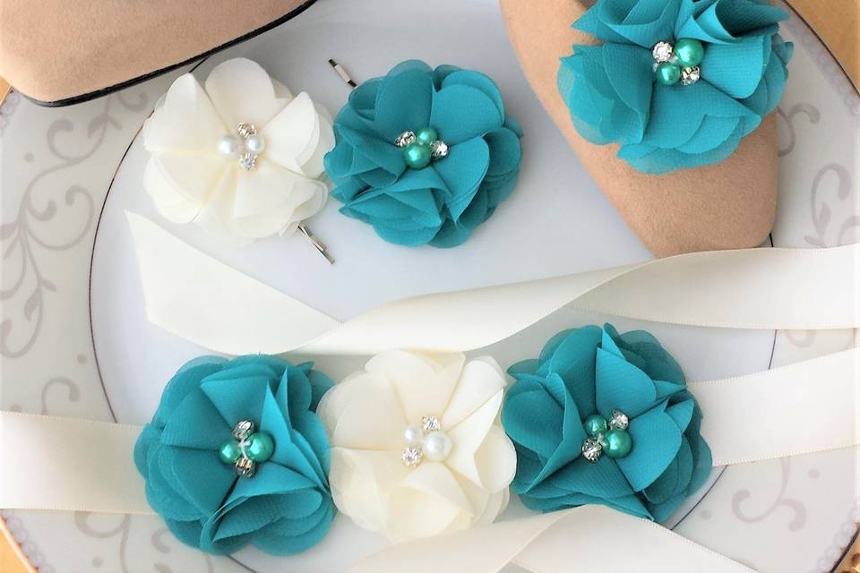 Flower & Charm Sport Garters