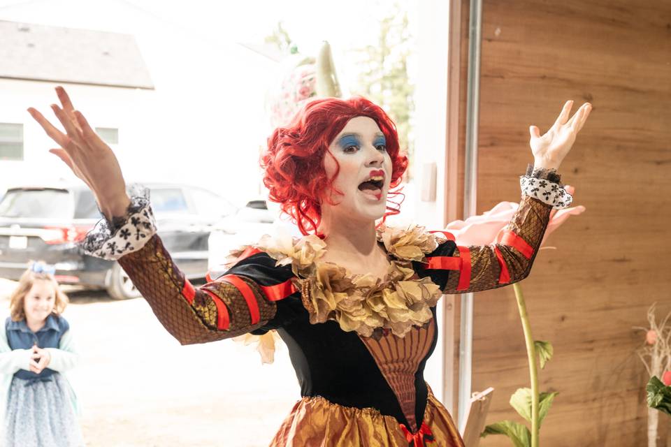 Red Queen-Easter In Wonderland