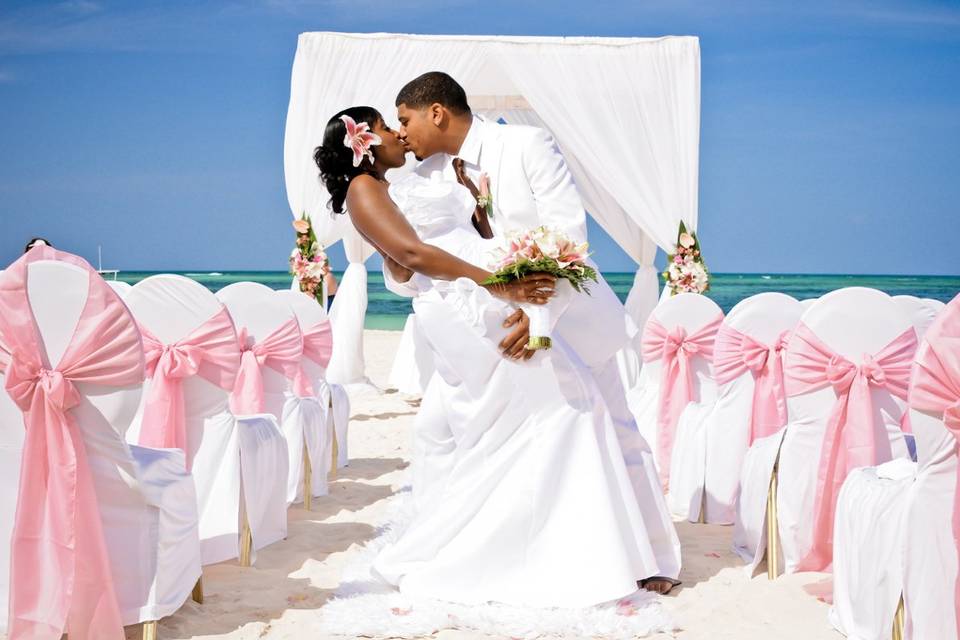 Dominican beach wedding