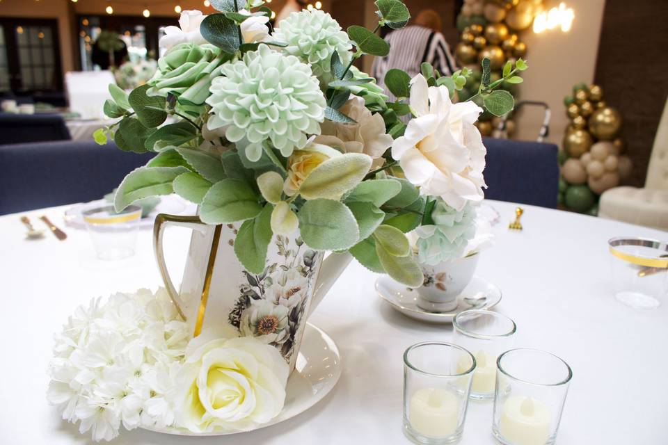 Elegant Table Decor