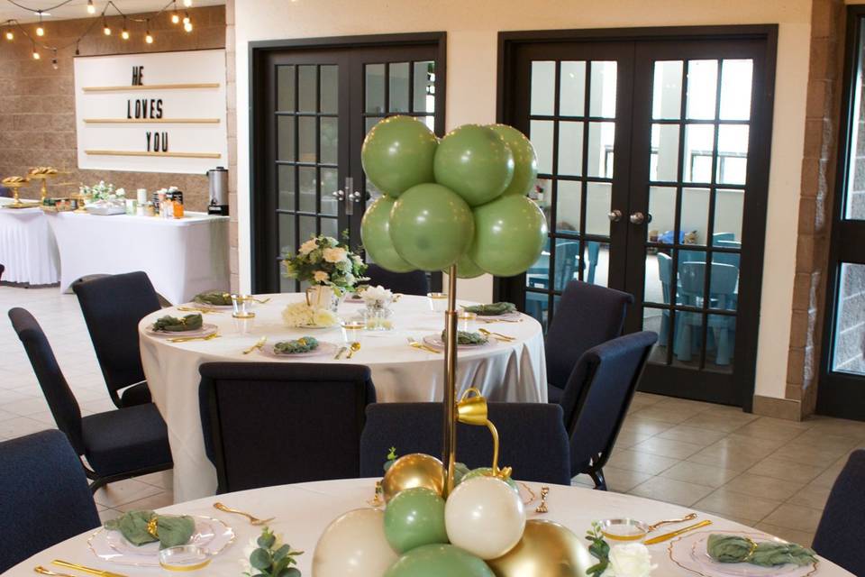 Balloon Table Decor