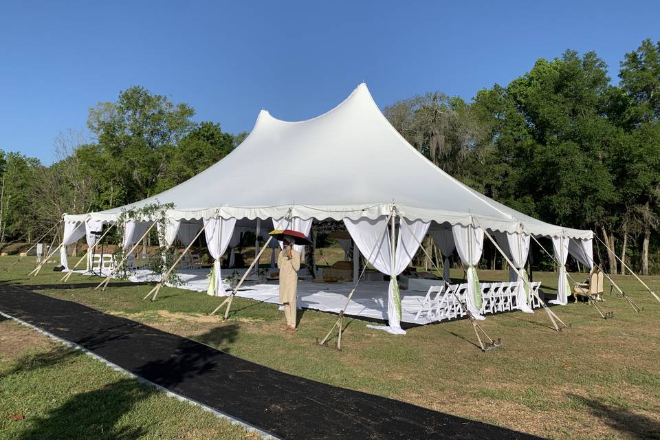 Tent wedding recommended