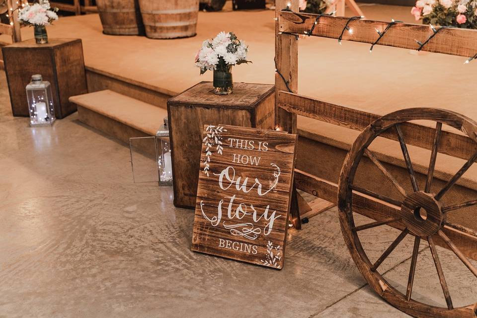 Loft Country Weddings & Carriages